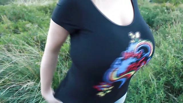 陪护的女孩的成熟巴黎摩洛伊斯兰解放阵线的异族婚姻的种族